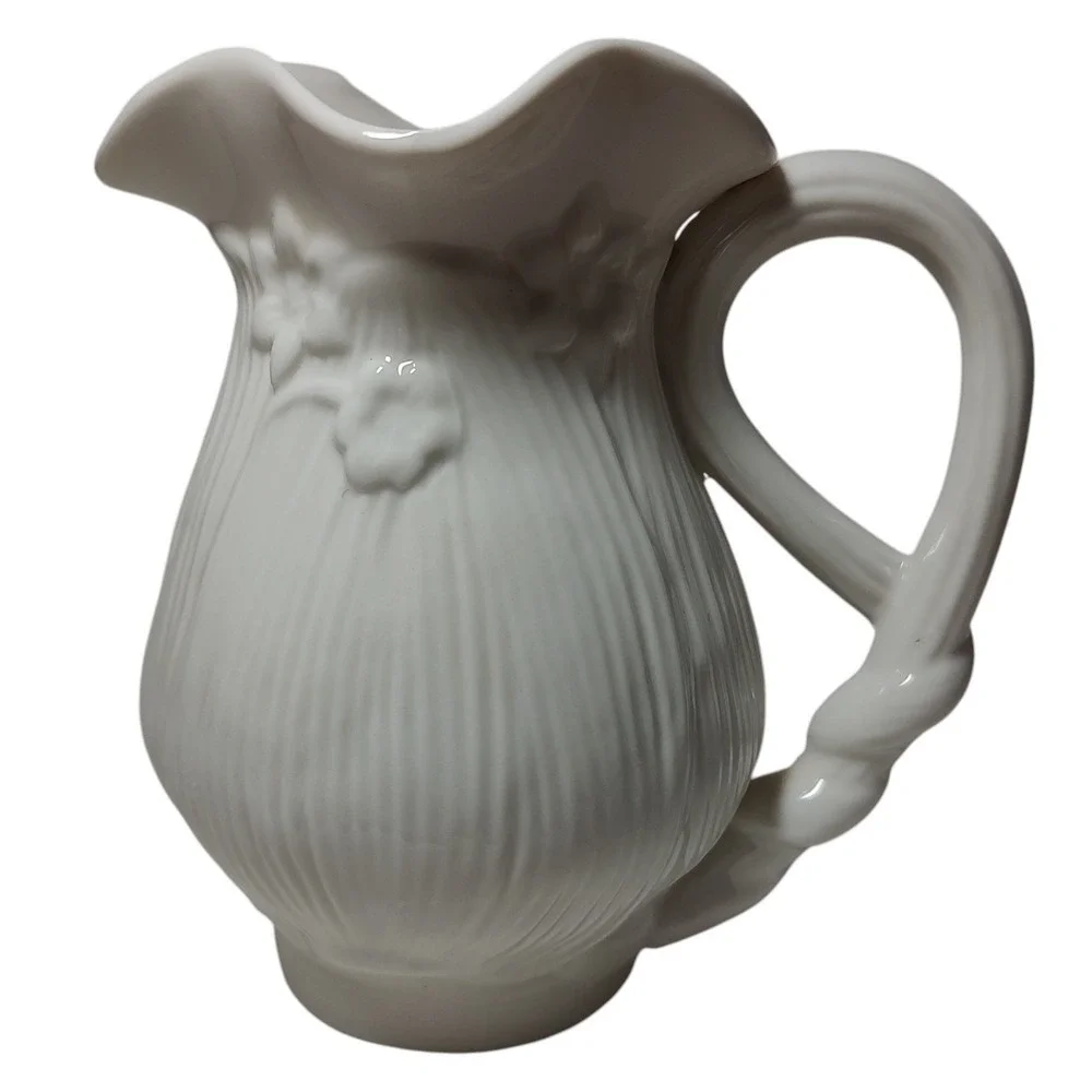 Graces Teaware Pitcher Vase Porcelain White Ribbed Floral‎ Daffodils SEE